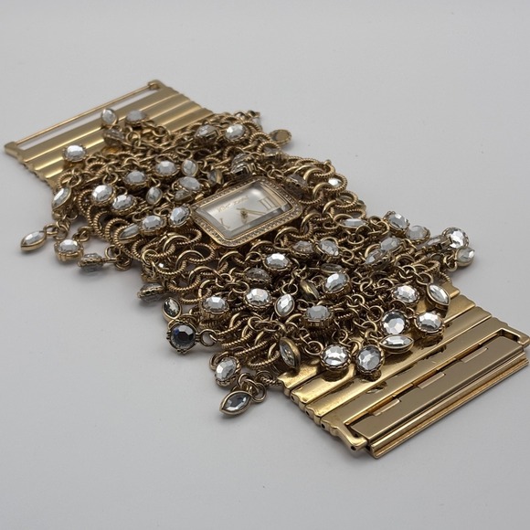 Betsey Johnson Watch Crystal Wide Chain Bracelet Gold Tone Needs Battery - Picture 4 of 12